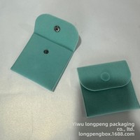 Tas Flanel Berpenutup Lipat Dua Sisi Bahan Fleece Persegi 8*8cm untuk Menyimpan Perhiasan dengan Kancing Tekan untuk Cincin