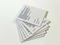 Hot Sell personnalisé auto-adhésif PVC logo autocollant étiquette découpée autocollant en papier kraft