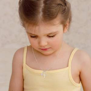 قلادة صليب من الفضة التبتية مع اللؤلؤ من GAUEIOUR، مجوهرات رياضية عصرية للجنسين، هدية دينية للمناولة الأولى والتعميد وعيد الفصح - Product Image 4