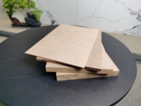 Panneau MDF en mélamine résistant à l'humidité de qualité ENF pour salle de bain 9mm 4 * 8ft panneau MDF pour tables de cantine scolaire panneau MDF en mélamine