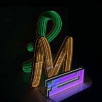 Signalisation électronique d'intérieur de forme personnalisée Miroirs à l'infini à LED Boîte à lumière avec lettres de mariage Panneaux de construction illuminés