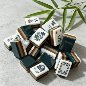 En gros, en stock : Nouvel ensemble de Mahjong de voyage moderne et personnalisé, en acrylique gravé, de luxe, avec tuiles de Mahjong américaines - Product Image 5