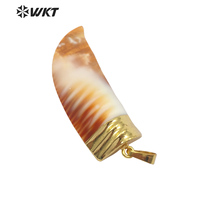 WT-JP065 al azar de grasa, Cuerno de Oro cubiertas hermosas líneas Bohemia joyería de estilo en cuchillo en forma de concha de mar Natural colgante de cuerno