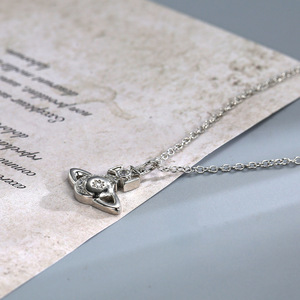 Conjunto de Collar y Pendientes de Latón con Circonitas para Mujer, Diseño de Luna, Saturno y Estrella, Estilo Reina Occidental Vivienne, Novedad, para Aniversario, Venta al por Mayor - Product Image 6