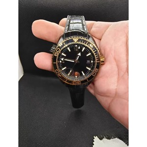 Reloj de Buceo Unisex de Lujo con Bisel de Cerámica, Cristal de Zafiro, Movimiento Mecánico Automático, Función de Calendario, Resistencia al Agua de 50 m - Product Image 1