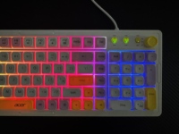 Clavier d'ordinateur portable rétroéclairé LED arc-en-ciel de meilleure vente avec interface USB sensation mécanique pour les joueurs nouveau produit