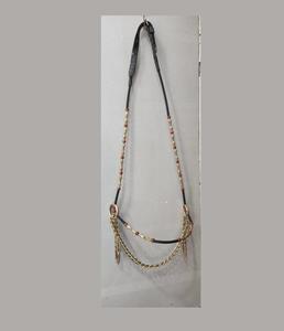 Cabestro de cuero genuino para espectáculos ecuestres con narquileras acolchadas y corona para máxima comodidad durante la monta y eventos de exhibición. - Product Image 5