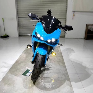 <span class=keywords><strong>Moto</strong></span> <span class=keywords><strong>sportive</strong></span> Ducati d'occasion <span class=keywords><strong>2021</strong></span>, 400 cm³, refroidissement par eau, moteur bicylindre, essence, <span class=keywords><strong>moto</strong></span> de course sur route - Product Image 2