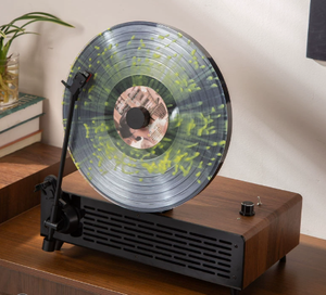 Tocadiscos vertical de madera con brazo de tono vertical, directo de fábrica, con altavoz estéreo integrado y reproducción de audio BT para decoración de hogar de alta gama. - Product Image 2