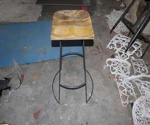 Tabouret de bar haut de gamme en bois massif très demandé, design portable pour l'extérieur, les parcs, les cafés et les bars, chaises de jardin - Product Image 5