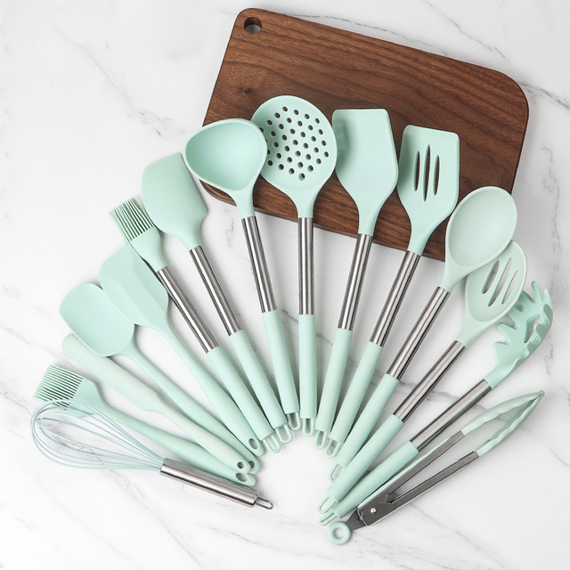 16 Pcs  Silicone Kitchen Utensils Set with Stainless Steel Handle Slotted Spatulas Spoons Whisk Tongs Ladle Gadgets Tools Set