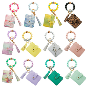 Pulsera de cuentas de silicona más vendida borla Tie Dye impreso Id tarjetas de crédito titular llavero cartera muñeca cuero borla llaveros - Product Image 1