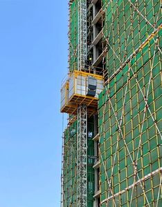 Двухконтурный строительный подъемник SC200/200FS1 с редуктором и компонентами трансмиссии - Product Image 5