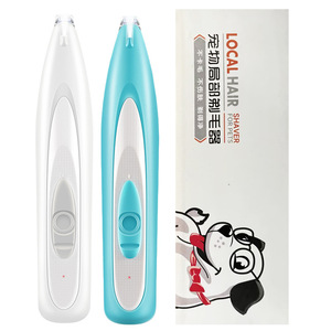 Tondeuse rechargeable à LED pour animaux de compagnie, adaptée aux chiens et aux chats, pour l'élimination partielle des poils, et peut être utilisée pour couper les poils des pattes des chiens. - Product Image 5