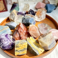Nouvel Arrivage – Vente en Gros – Cristal Naturel Poli de Qualité Supérieure, Forme Libre, pour la Décoration Intérieure
