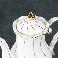 Élégant luxe doré blanc maison marchandises porcelaine arabe tasse à thé ensembles service à thé turc avec boîte de couleur