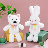 En gros, Adorables poupées et figurines en peluche animales de 8 pouces pour machines à griffes et jeux à monnayeur, en stock