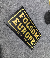 Plakat Kuningan Tebal Kustom Berbagai Bentuk 3D Embossed Motif Bunga Peta Huruf Timbul Kustom Emblem Dinding Logam Dekoratif