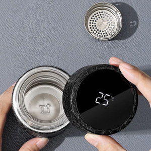 Smart Insulated Water Bottle With Temperature Display 500Ml Office Use Portable Titanium Liner Gift Cup - Product Image 4