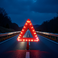 Triangle d'avertissement réfléchissant Floding de lumière LED rouge Outils d'urgence-Triangle d'avertissement