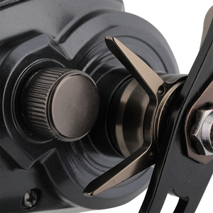 OFERTA IMPERDÍVEL: CARRETA DE PESCA BLACK BAITCAST COM RÁCIO 7.2:1, CARRETA DE ALUMÍNIO, PERFEITA PARA RIOS E LAGOS, BAIXO PERFIL, RESISTENTE À CORROSÃO - Product Image 4