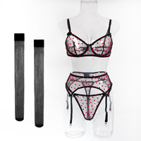 Nouvelle conception américaine, lingerie séduisante noire en velours avec broderie et décoration de petit cœur rouge et nœud, assortie à des bas sexy, taille XL
