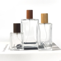 Boîte d'emballage de cosmétiques de style ins Bouteille vide de parfum Bouteille d'huile d'olive de 30ml 50ml 100ml Vaporisateur de verre Bouteilles de parfum de luxe