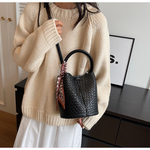 New 2025 Women's <strong>Bag</strong> Fashion Crossbody <strong>Bag</strong> Versatile Soft Woven <strong>Faux</strong> <strong>Leather</strong> Handheld Single Shoulder <strong>Bucket</strong> Light Luxury <strong>Bag</strong> - Product Image 5