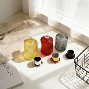 Bouteilles diffuseurs de parfum réutilisables de haute qualité 100 ml, bouteilles en verre transparent à rayures verticales, bouteilles diffuseurs vides, logo personnalisé - Product Image 4