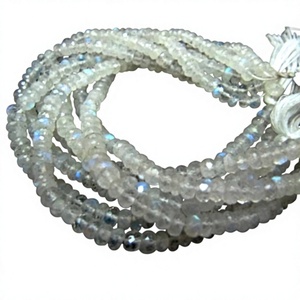 Perles facettées en pierre de lune arc-en-ciel blanc naturel, forme rondelle, 4 à 6 mm, brin de 8 pouces de long - Product Image 1