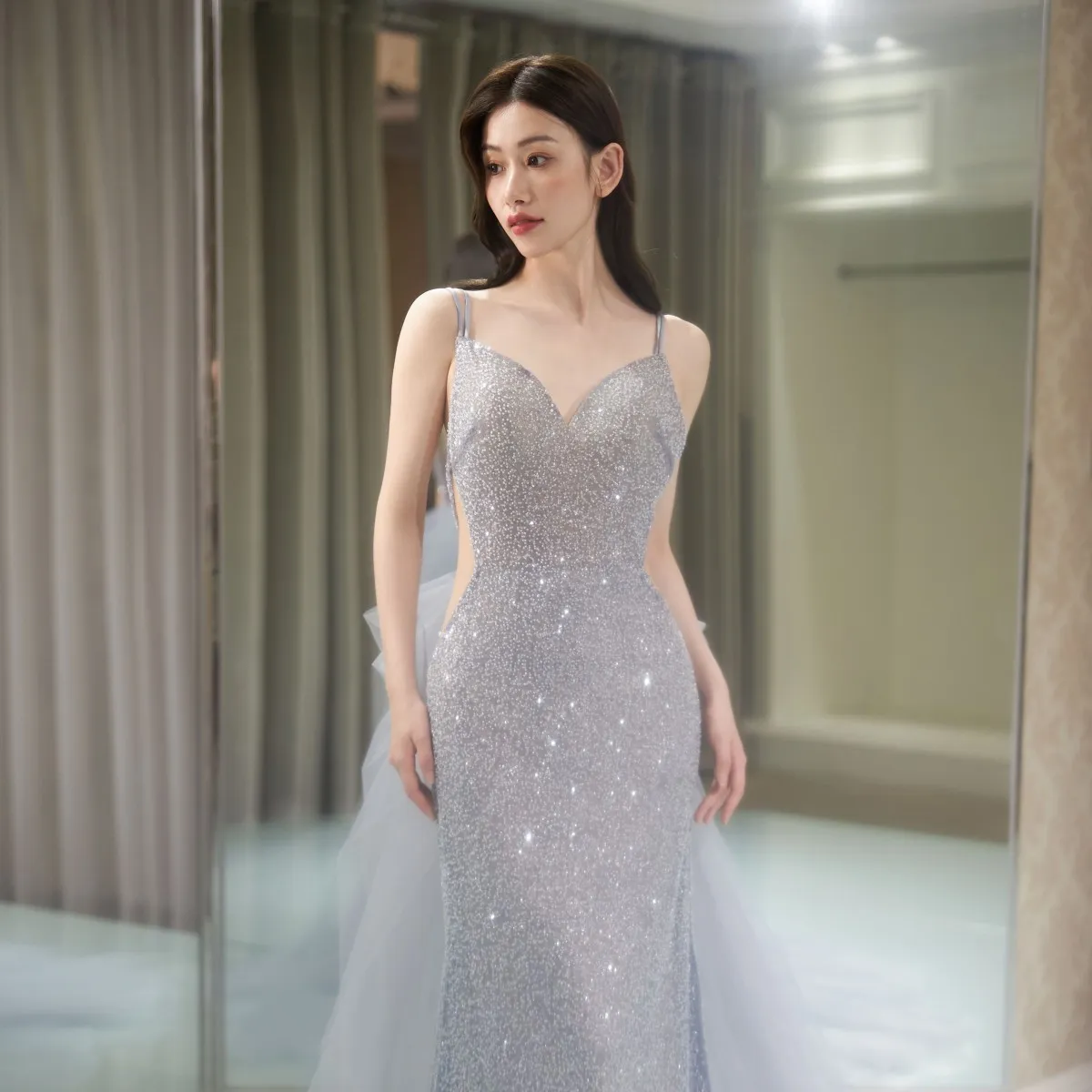 Koleksi Baru 2022 Gaun Prom Putri Duyung Tanpa Lengan Tali Spaghetti Glitter Gaun Malam Kereta Kecil Punggung Terbuka Seksi