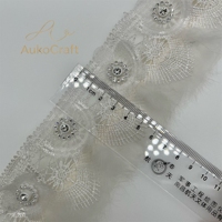 Ruban de dentelle en polyester soluble dans l'eau, motif floral moelleux, exquis, 3D, fait main, orné de perles, pour robe de mariée pour enfants