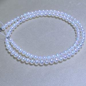 Women's Luxury High-End Clavicle <b>Necklace</b> Light <b>Gold</b> Natural Freshwater <b>Gold</b> Bead Design Strong Light Elegant <b>Pearl</b> <b>Necklace</b> - Product Image 4