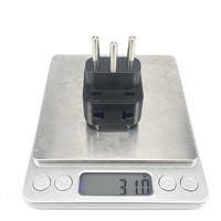 Adaptor Perjalanan Universal 10A 2 Stopkontak Tipe-J Konektor 110-250V Grounding CE untuk Hitam Putih ABS+Tembaga