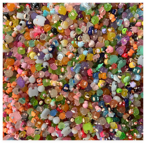 1KG Cápsulas Sorpresa de Bolsas Ciegas, Juguete Transparente, Pequeño Adorno, Figura de Animal de Resina, Miniatura de Conejo de Dibujos Animados - Product Image 1