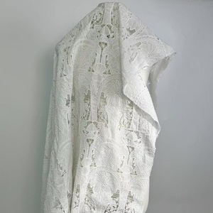 Tissu pour vêtements pour femmes Coconut Tree, tissu soluble dans l'eau 100% coton pour vêtements brodés ou robe hawaïenne, tissu en dentelle - Product Image 4