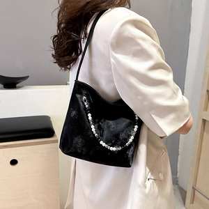 กระเป๋าถือสะพายไหล่ผู้หญิงแฟชั่นปี 2026 รุ่น Candy ZIP กันน้ำ ทำจากวัสดุ PU  แบบสะพายใต้วงแขน  ดีไซน์เก๋  ทรงถัง  พร้อมลวดลายเฉพาะตัว - Product Image 2