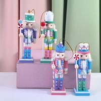 Casse-noisettes en bois massif fait main de différentes tailles, figurine et jouet de Noël, cadeaux de Noël élégants et poupées