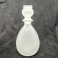 Flacon diffuseur de parfum luxueux en verre cristal texturé givré avec bouchon en verre assorti