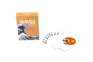 การ์ดเกมกระดาษสี300gsm แบบกำหนดเองสำหรับครอบครัวลายพิมพ์มหาสมุทร/พระอาทิตย์ตกอุปกรณ์เสริมโต๊ะเล่นเกมของผู้ผลิต