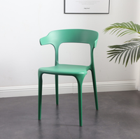 Chaise de salle à manger empilable en plastique, design moderne, mobilier de restaurant extérieur pour la maison, l'hôtel, l'appartement