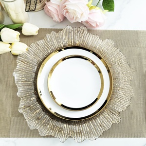 Piatti Segnaposto Vintage Dorati da 13 Pollici per Matrimoni ed Eventi Speciali, Economici in Acrilico Trasparente con Bordo Nero o Argento - Product Image 1