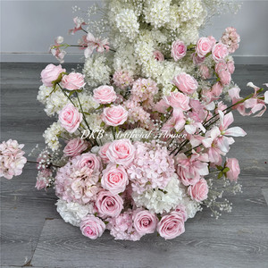 Arco de Flores Artificiales Ajustable y Ecológico DKB para Decoración de Bodas, 6-7 pies de Altura, Duradero y Portátil - Product Image 6