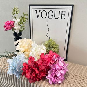 Fleur d'hortensia artificielle Mishu 10 cm en soie pour décoration de mariage et de maison - Product Image 1