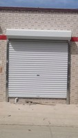 Porte à enroulement en acier moderne de haute qualité, coupe-vent et silencieuse, idéale pour les hôpitaux, les écoles et les entrepôts intérieurs