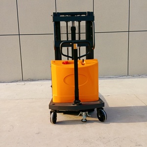 รถยกแบบซ้อน 2 ตัน ได้รับการรับรองมาตรฐาน CE ใช้แบตเตอรี่ตะกั่ว-กรด ยางโพลียูรีเทน อุปกรณ์ขนย้ายแบบพกพาสำหรับคลังสินค้าและโรงงาน - Product Image 2