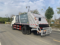 Camion compacteur de déchets Dongfeng 4x2 à 6 roues, 10 m³