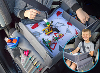 Plateau de voyage pour siège auto enfant anti-déversement, bureau portable avec rebords surélevés, 3 porte-gobelets, organisateur d'activités pliable pour collations