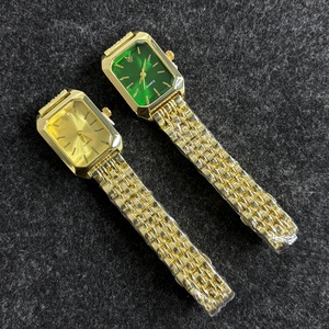 Nouvelle montre carrée à quartz pour étudiante, montre en alliage légère et luxueuse pour femme, bracelet en acier, montre simple et tendance pour étudiante - Product Image 3
