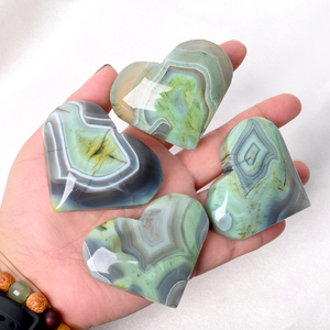 Vente en gros de sculptures de cœur en pierre naturelle, pierre précieuse, cristal, agate verte pomme, pour la décoration - Product Image 3